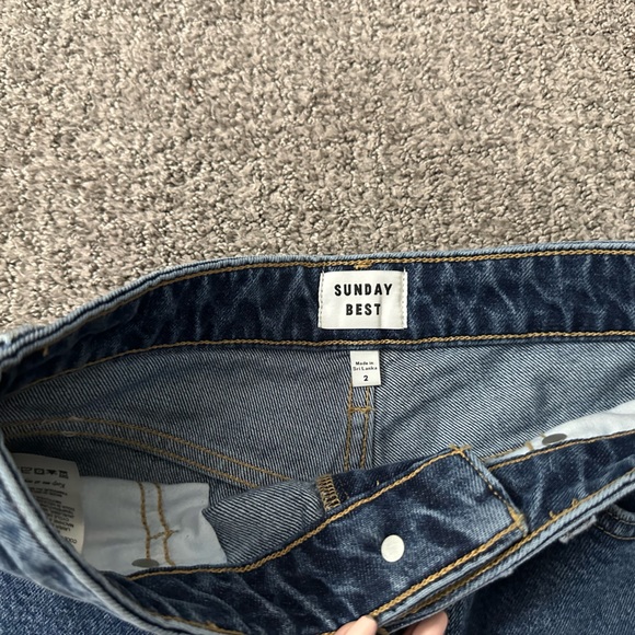 Aritzia Sunday Best - Zola Mom Denim Jean - Size 2 - Picture 7 of 12
